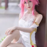 木棉棉《八重樱cos》主题写真：31张全套美图