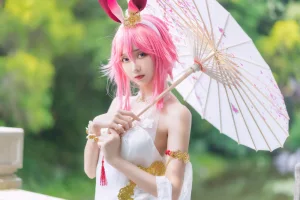 木棉棉《八重樱cos》主题写真：31张全套美图