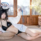 九柒喵《桔梗衬衫》主题写真：10张全套美图