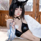 九柒喵《桔梗衬衫》主题写真：10张全套美图