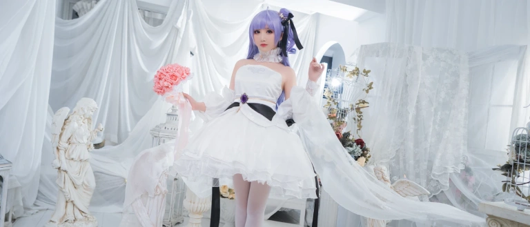 面饼仙儿《独角兽婚纱》主题写真：14张全套美图