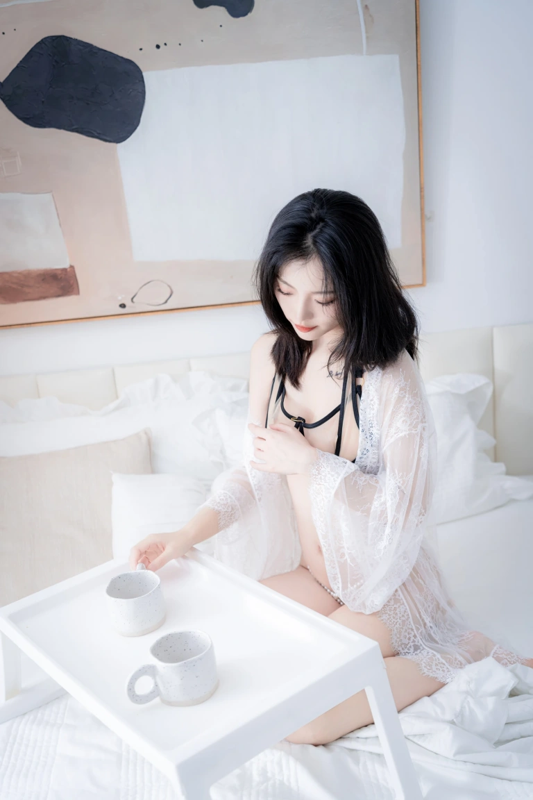 桃良阿宅《唤醒1.0》主题写真：40张全套美图