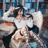 芋圆侑子《雅儿贝德私服》主题写真：20张全套美图，含2个视频