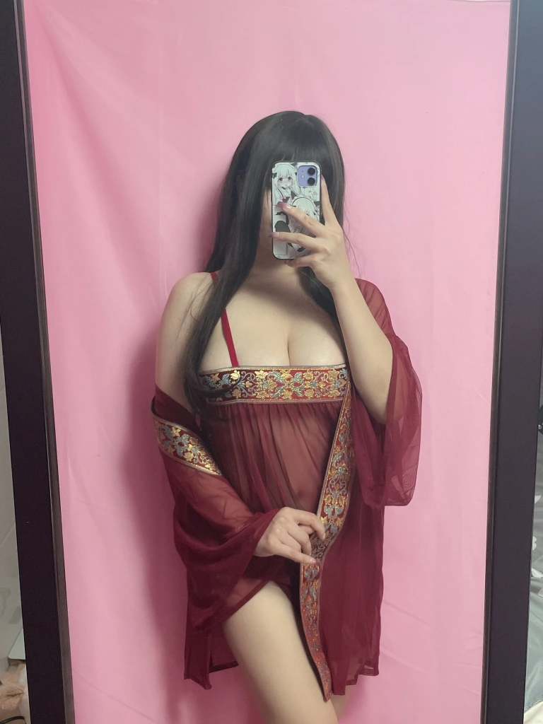末夜《祸国妖妃》主题写真：22张全套美图，含5个视频