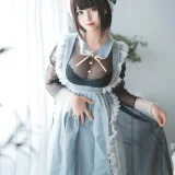 蜜汁猫裘《透明女仆》主题写真：30张全套美图