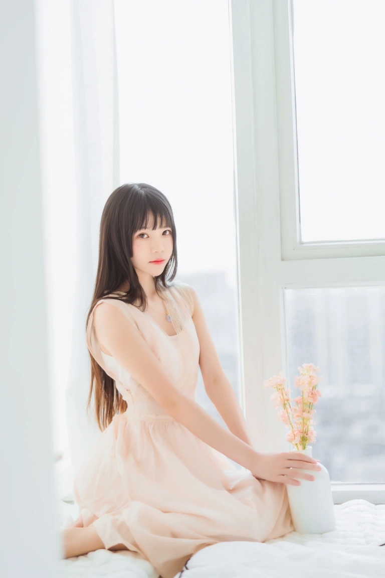 桜桃喵《喵呀》主题写真：30张全套美图