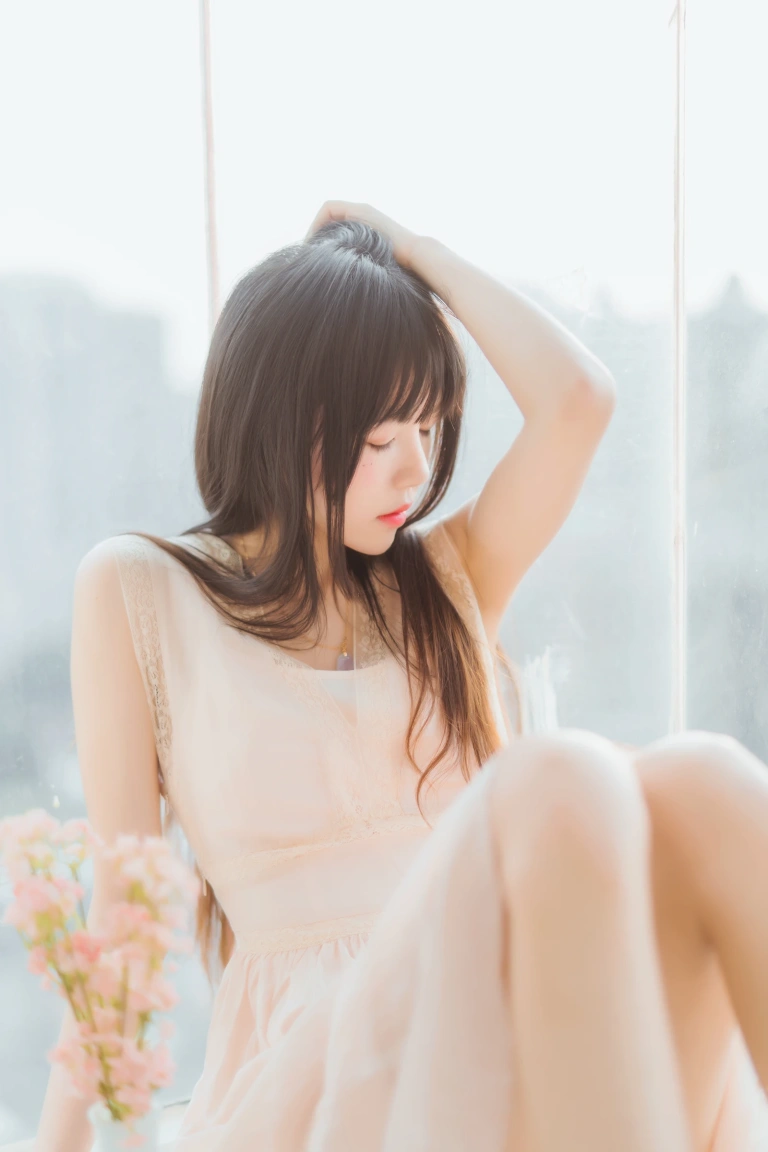桜桃喵《喵呀》主题写真：30张全套美图