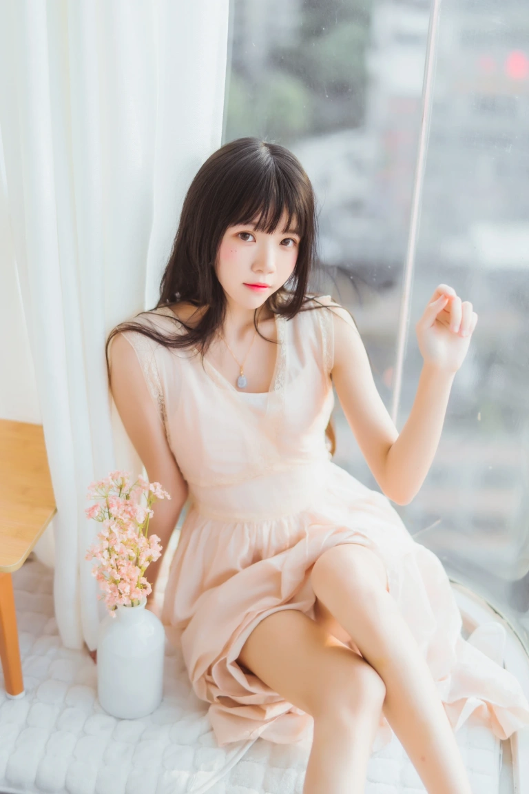 桜桃喵《喵呀》主题写真：30张全套美图