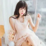 桜桃喵《喵呀》主题写真：30张全套美图