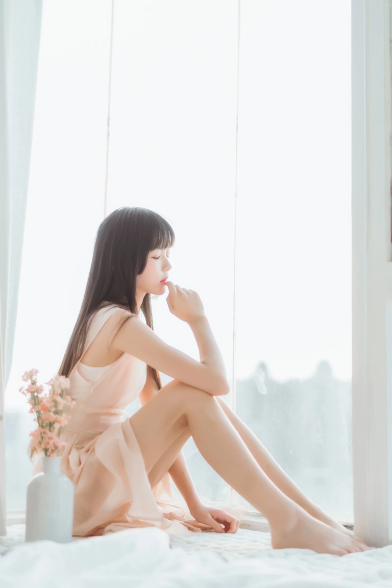 桜桃喵《喵呀》主题写真：30张全套美图
