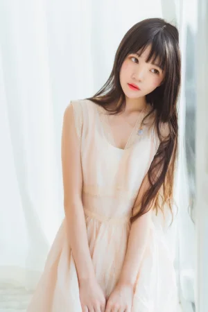 桜桃喵《喵呀》主题写真：30张全套美图