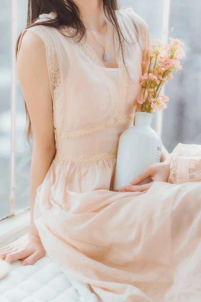 桜桃喵《喵呀》主题写真：30张全套美图