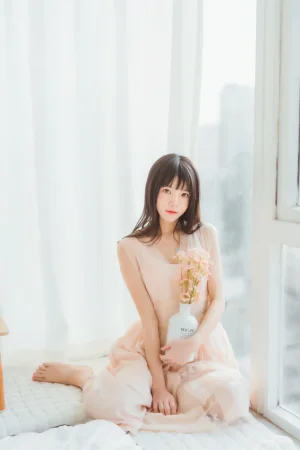 桜桃喵《喵呀》主题写真：30张全套美图