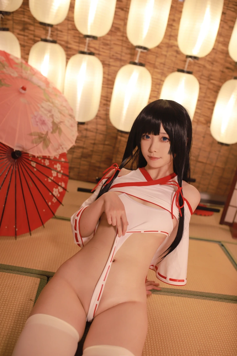 朝霧愛《神社巫女》主题写真：31张全套美图