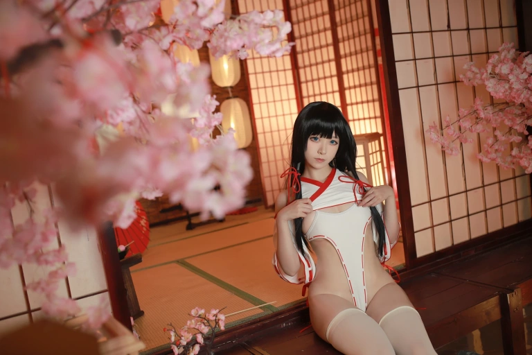 朝霧愛《神社巫女》主题写真：31张全套美图