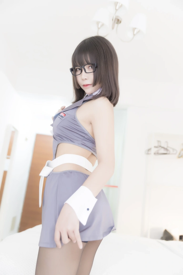 抱走莫子《黑丝》主题写真：45张全套美图
