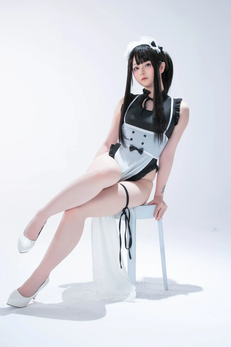 屿鱼《拉伸教学》主题写真：48张全套美图