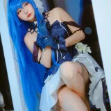 是三不是世《海伦娜捆绑》主题写真：57张全套美图，含1个视频