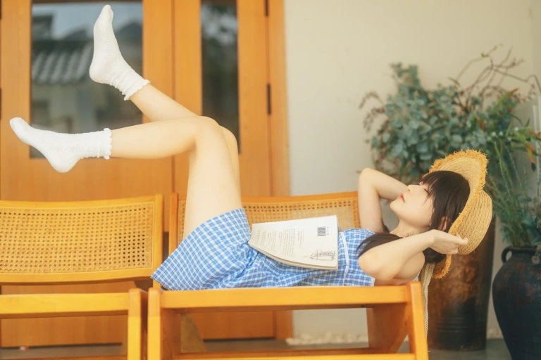 迷之呆梨《夏末》主题写真：69张全套美图