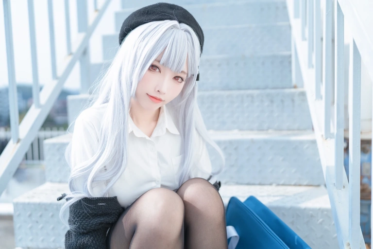 宮本桜《碧蓝航线 斯库拉JK》主题写真：21张全套美图
