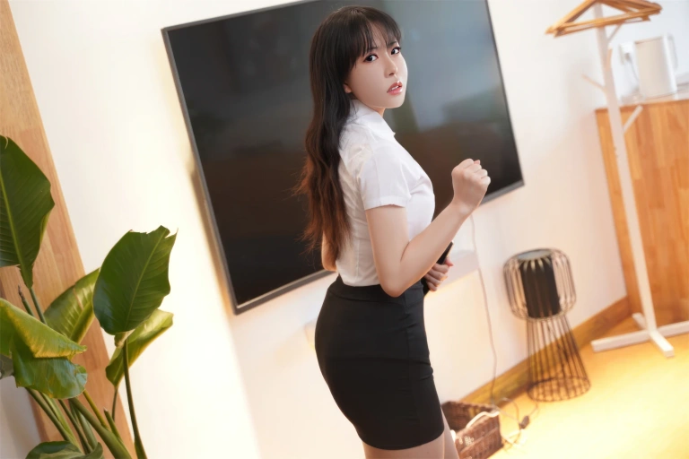 虎森森《下班后的OL》主题写真：69张全套美图