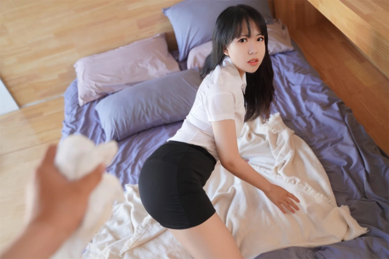 虎森森《下班后的OL》主题写真：69张全套美图