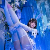 前羽《メアリー梅里 バニーガールver NIKKE》主题写真：58张全套美图，含4个视频