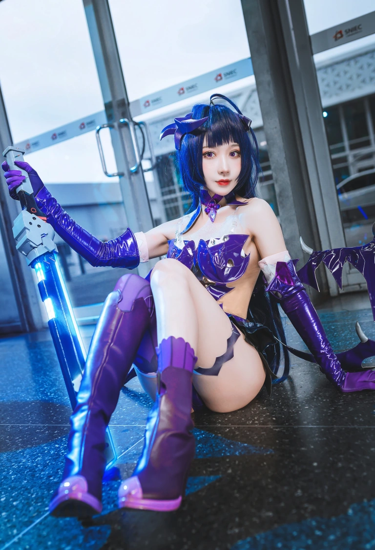 阿包也是兔娘《魅魔芽衣恶魔》主题写真：11张全套美图