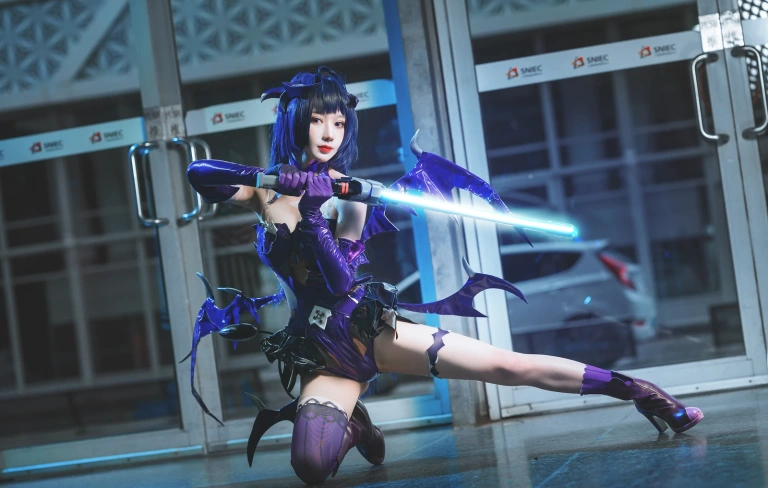 阿包也是兔娘《魅魔芽衣恶魔》主题写真：11张全套美图