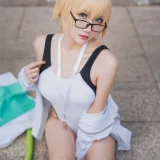 瓜希酱《企鹅贞》主题写真：21张全套美图