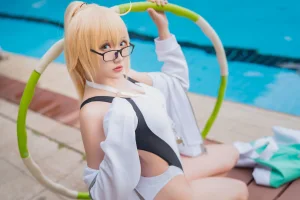 瓜希酱《企鹅贞》主题写真：21张全套美图