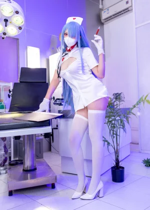小和甜酒《碧蓝航线 伏罗希洛夫护士》主题写真：25张全套美图，含2个视频