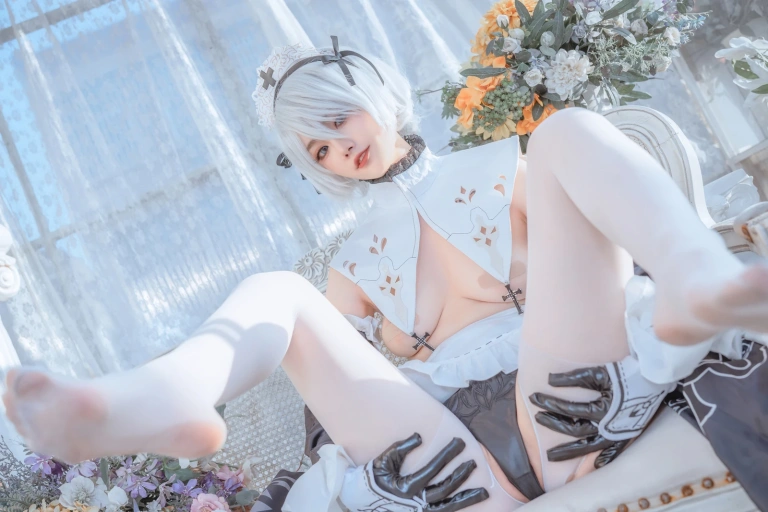 桃良阿宅《女仆2B》主题写真：40张全套美图