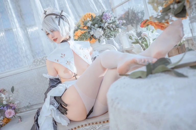 桃良阿宅《女仆2B》主题写真：40张全套美图