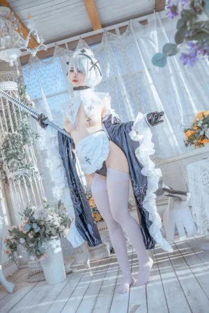 桃良阿宅《女仆2B》主题写真：40张全套美图