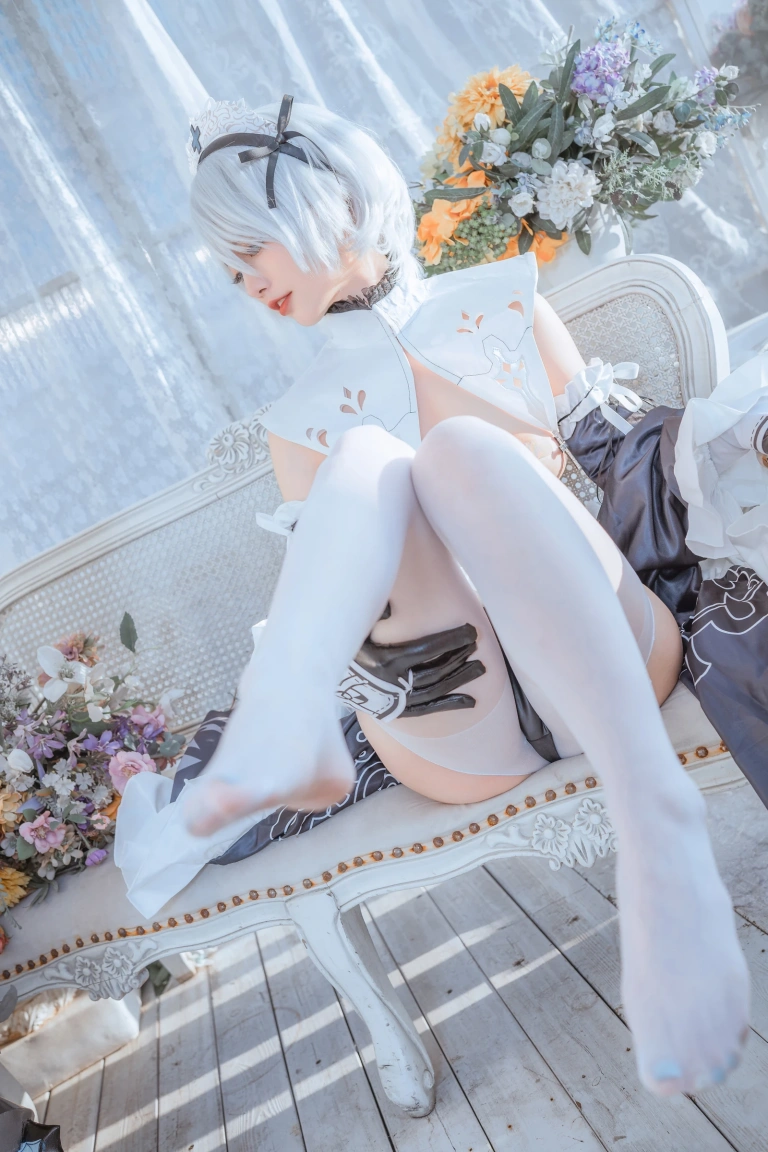 桃良阿宅《女仆2B》主题写真：40张全套美图