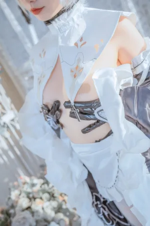 桃良阿宅《女仆2B》主题写真：40张全套美图
