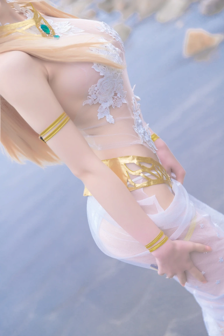 清水由乃《玛丽萝丝 白色泳衣》主题写真：33张全套美图