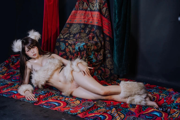 七月喵子《熊孩子》主题写真：37张全套美图