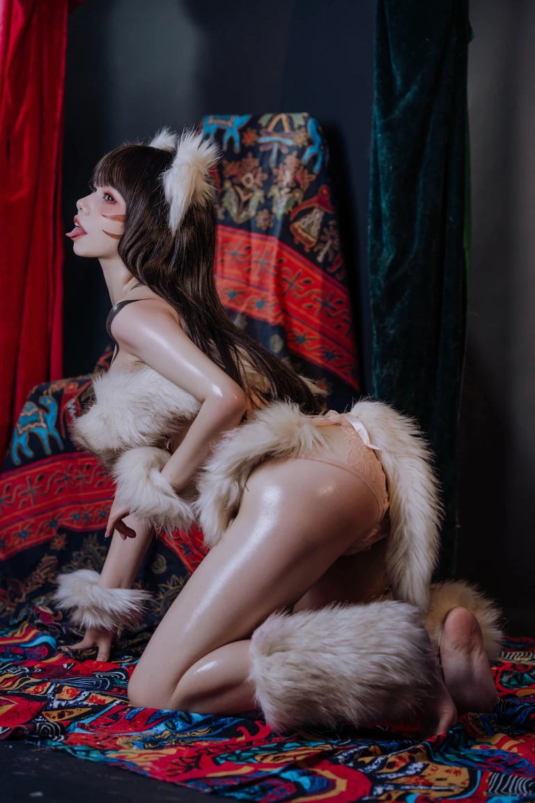 七月喵子《熊孩子》主题写真：37张全套美图