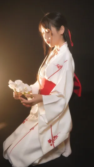 不呆猫《和服》主题写真：39张全套美图