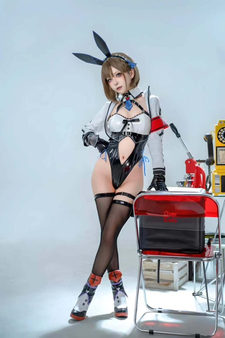 矢量鱼《外卖兔女郎 小葵》主题写真：40张全套美图