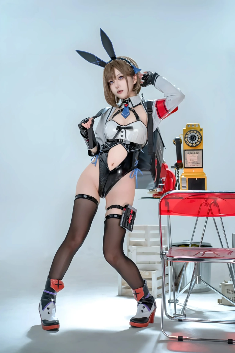 矢量鱼《外卖兔女郎 小葵》主题写真：40张全套美图