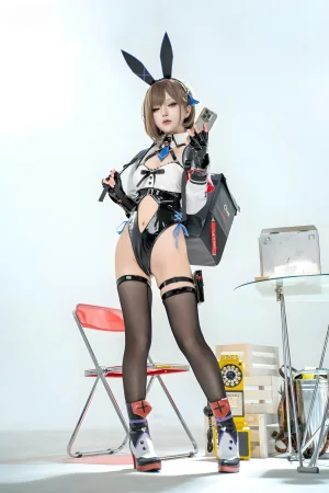 矢量鱼《外卖兔女郎 小葵》主题写真：40张全套美图