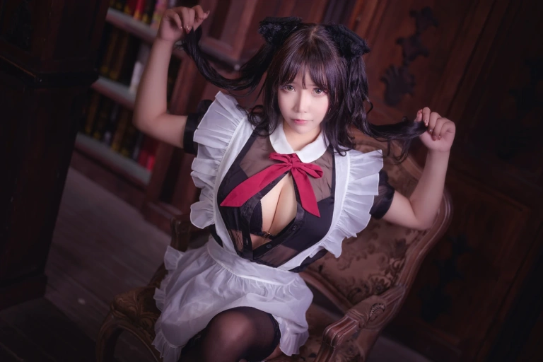 抱走莫子《黑丝猫咪小女仆》主题写真：44张全套美图