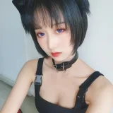 木棉棉《不良猫》主题写真：44张全套美图，含2个视频