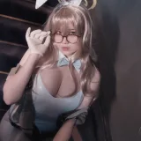 阿半今天很开心《蔚蓝档案 室笠茜 兔女郎》主题写真：47张全套美图，含7个视频