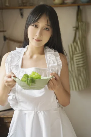 浅安安《青涩的风味》主题写真：70张全套美图