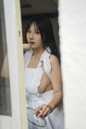 浅安安《青涩的风味》主题写真：70张全套美图