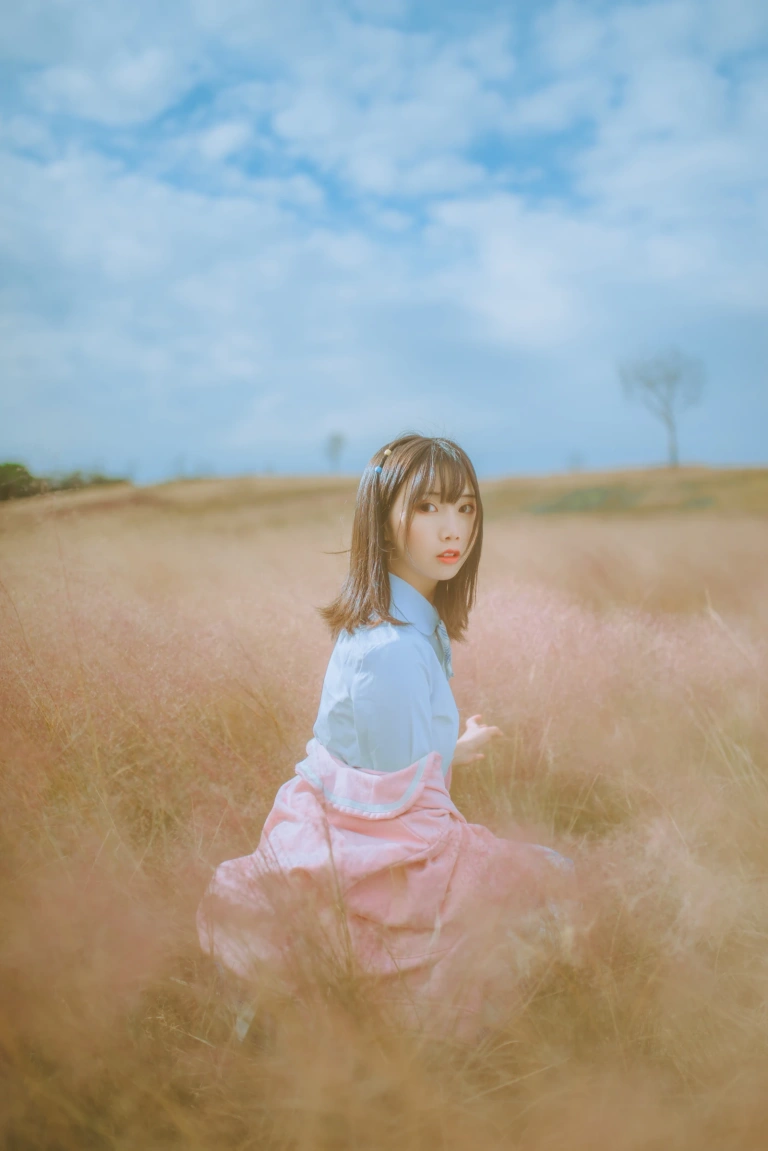 面饼仙儿《粉黛草JK》主题写真：19张全套美图